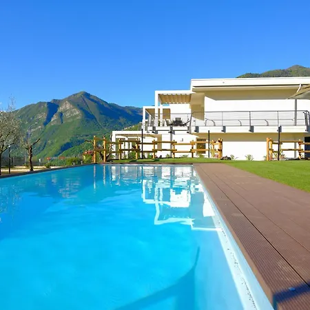 Costa Blu - Pool And Terrace Overlooking The Appartement Riva di Solto