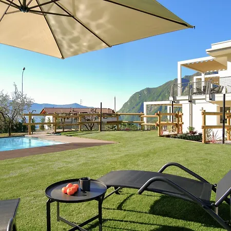 Costa Blu - Pool And Terrace Overlooking The *